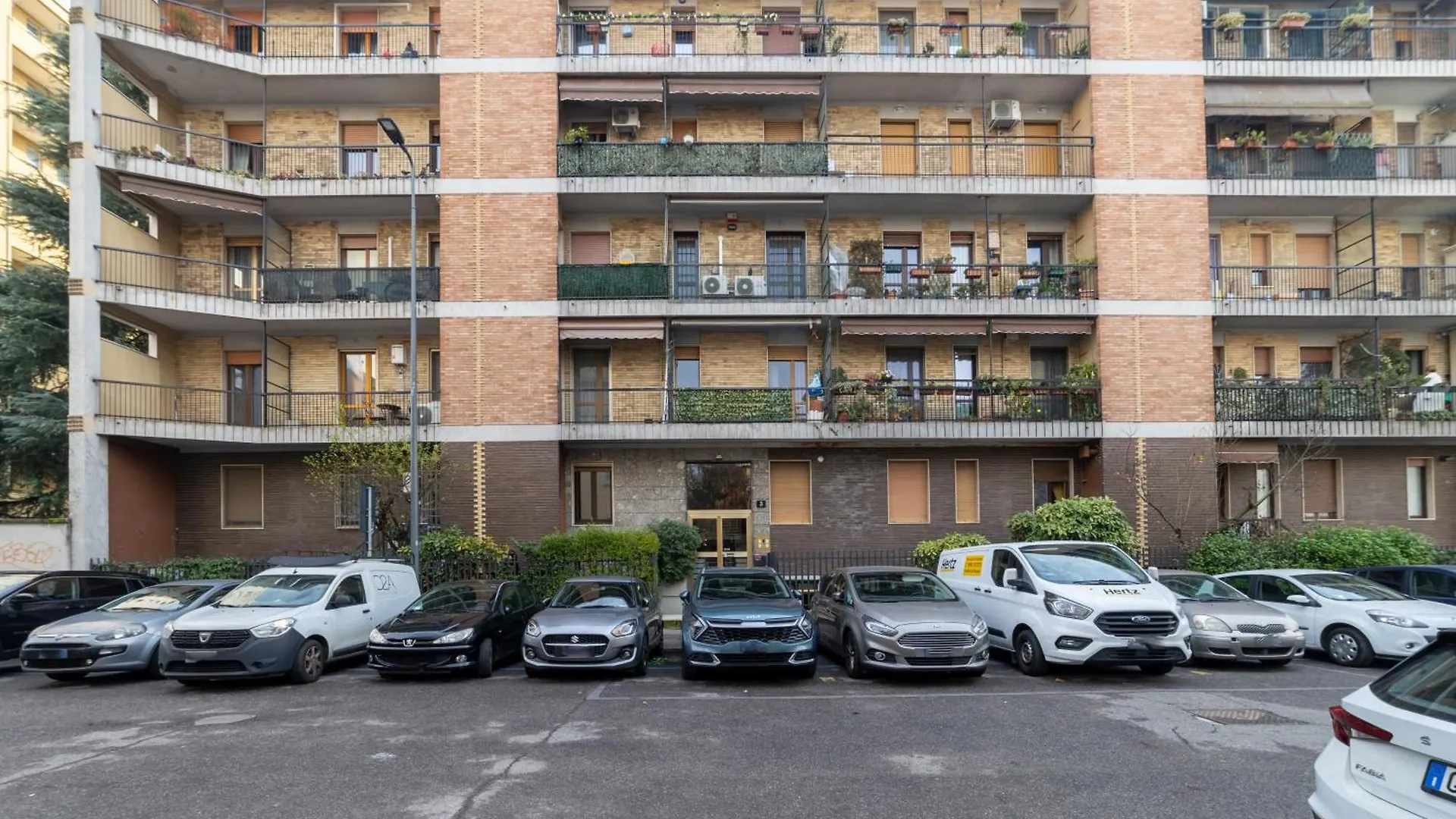 شقة Appartamento Zona San Siro ميلان